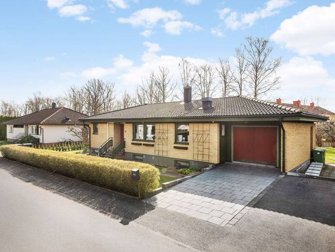 4 rok · 116 m² · Raka gatan 16