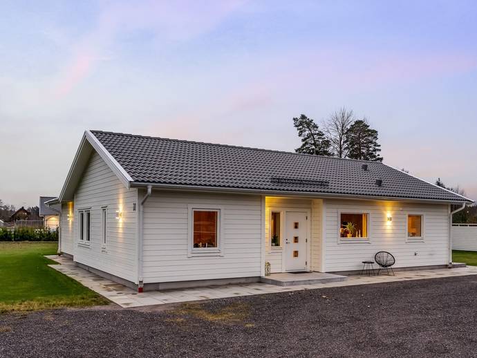 6 rok · 141 m² · Norrkärrsvägen 10
