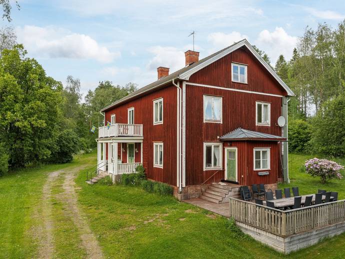 6 rok · 233 m² · Bjurbäcken Ängtorp 3