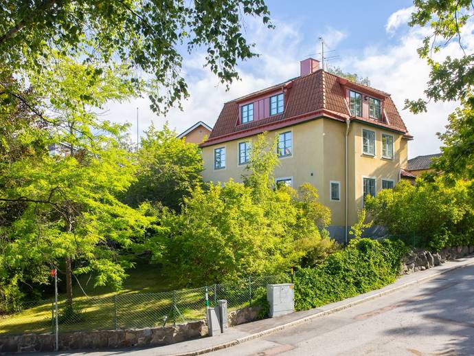 11 rok · 251 m² · Flottbrovägen 16