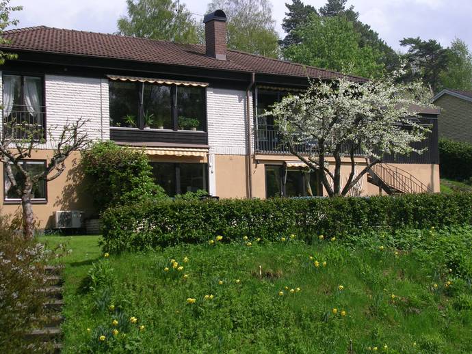 8 rok · 225 m² · Aspvägen 6