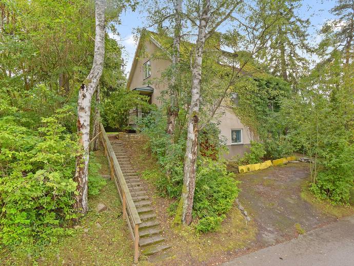 9 rok · 208 m² · Antons backe 7