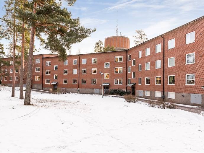 2 rok · 64,5 m² · Vintergatan 23A