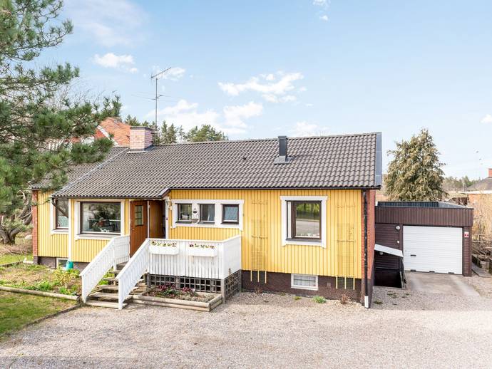 4 rok · 92 m² · Strängnäsvägen 34