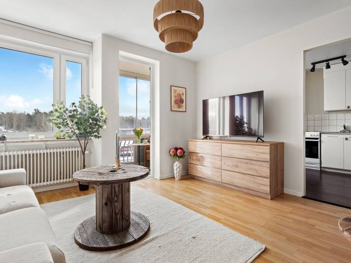1 rok · 38 m² · Holmgårdsvägen 4, 4 tr.