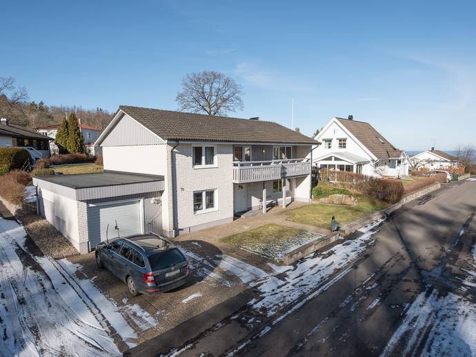 6 rok · 141 m² · Hallavägen 7C