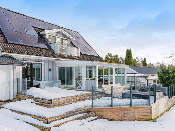 6 rok · 148 m² · Isakslundsvägen 27