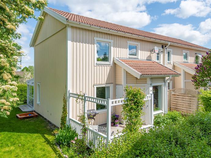 4 rok · 104 m² · Strandvägen 128