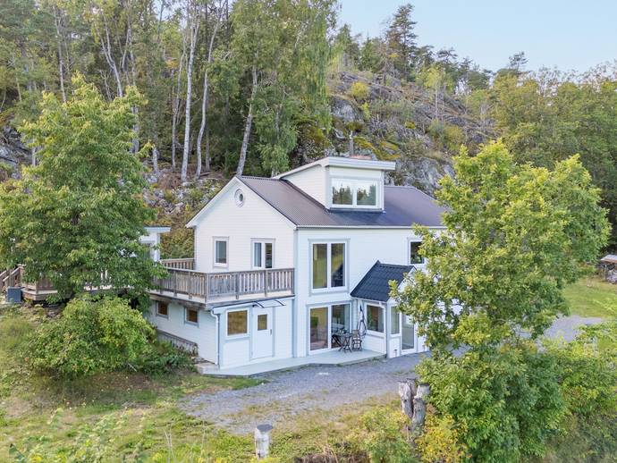 6 rok · 184 m² · Hästnäsvägen 4