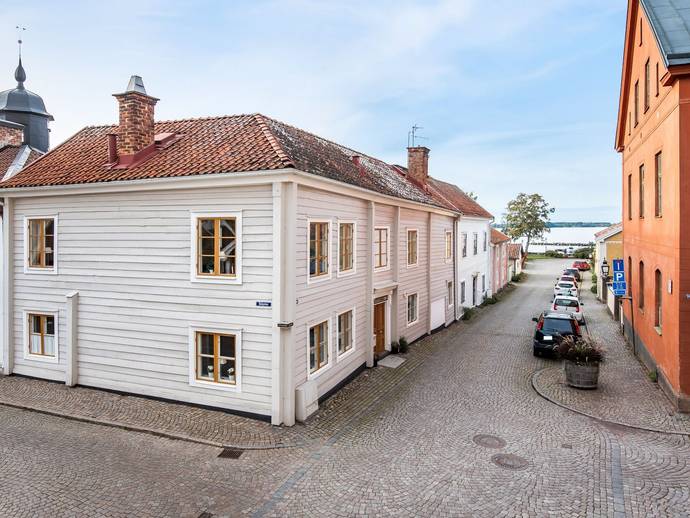 8 rok · 176 m² · Krabbegatan 8
