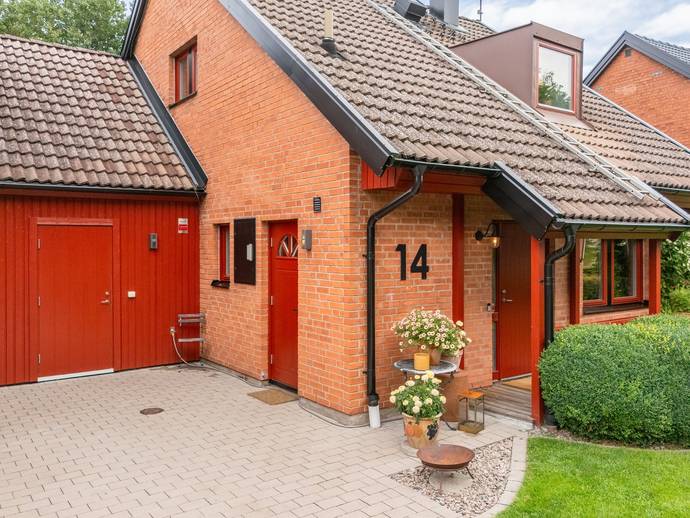 5 rok · 122 m² · Ekebacksvägen 14