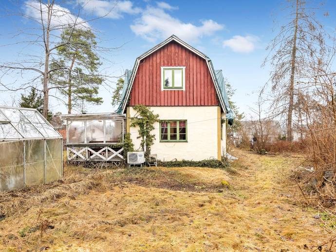 4 rok · 100 m² · Bergsbrunna villaväg 58