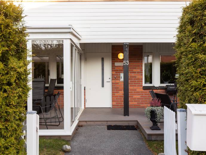 3 rok · 84,5 m² · Högstadieplan 53