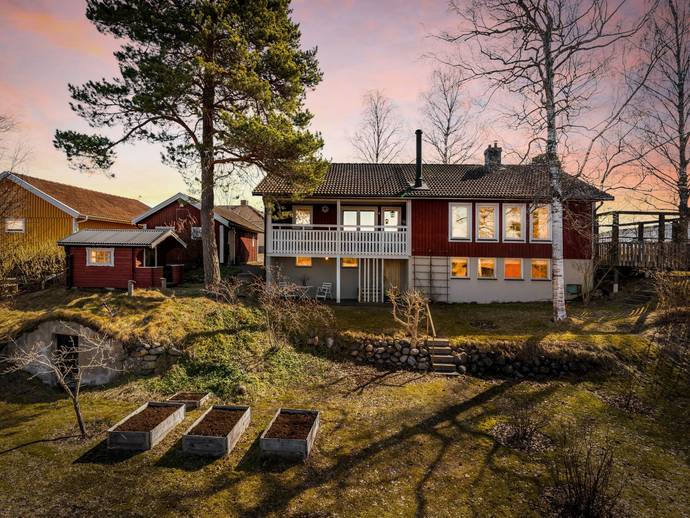 5 rok · 112 m² · Villavägen 10