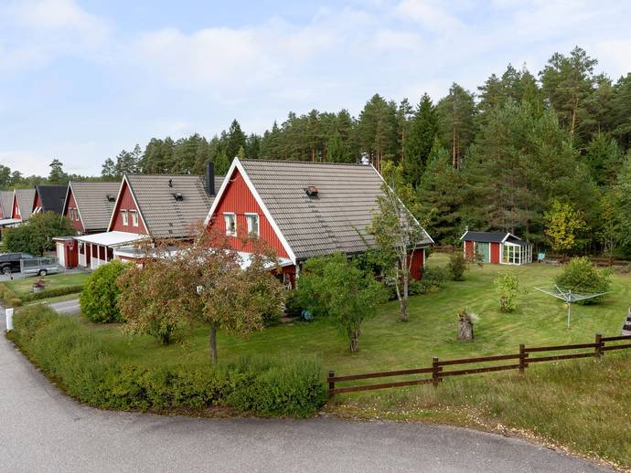 5 rok · 144 m² · Barrvägen 25
