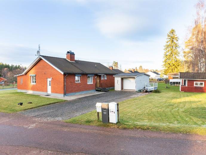 4 rok · 105 m² · Synarevägen 1