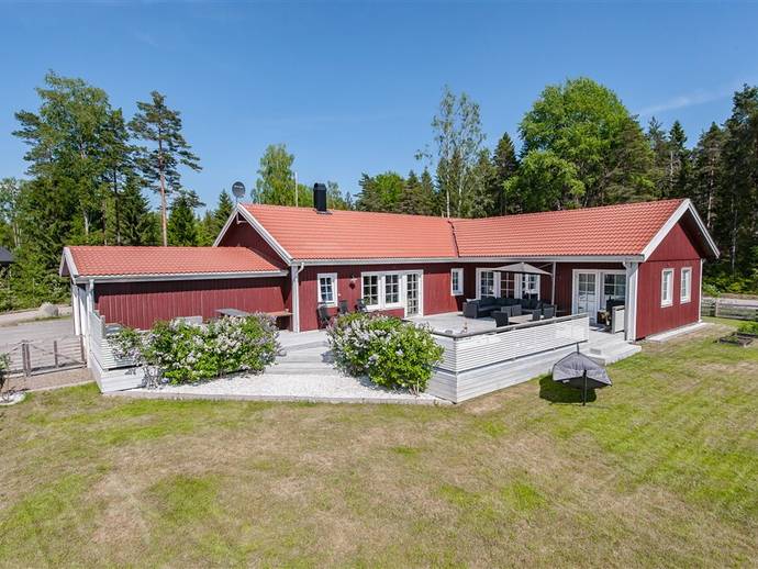 6 rok · 165 m² · Valstavägen 1