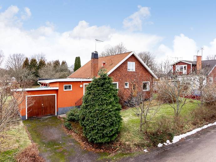 4 rok · 105 m² · Källstigen 5