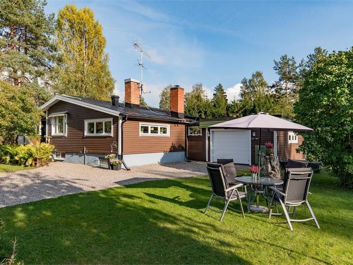 4 rok · 83 m² · Bränne backe 12