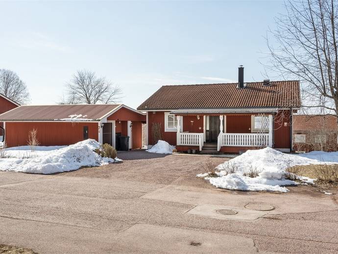 4 rok · 123 m² · Blåmesvägen 7