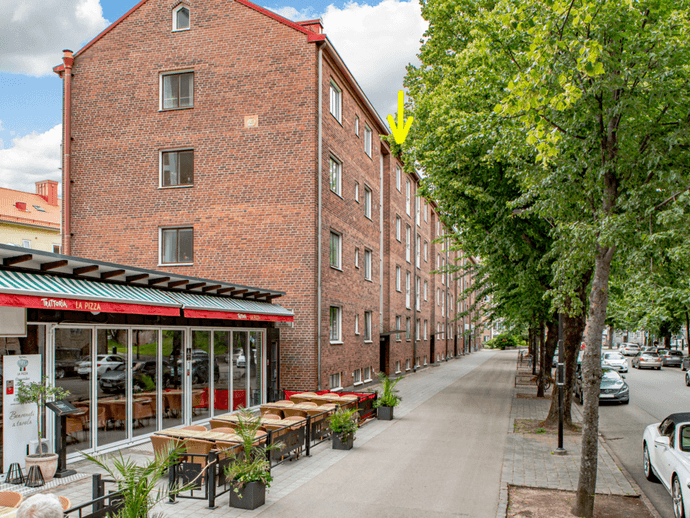 2 rok · 57,5 m² · Karl XI:s väg 21