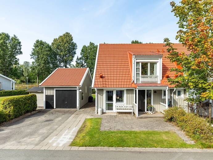 5 rok · 121 m² · Slingervägen 102