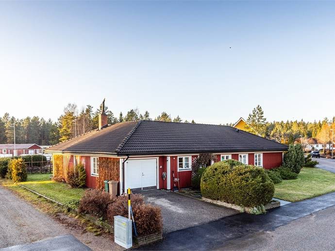 5 rok · 126 m² · Björntomsvägen 11