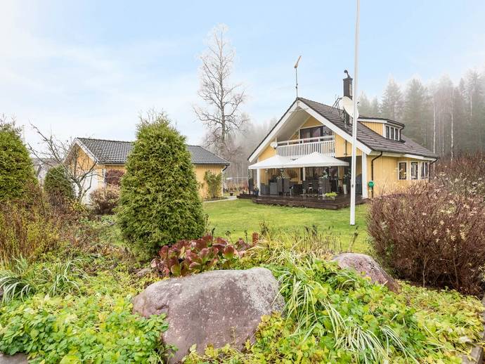 6 rok · 164 m² · Rävbergsvägen 29