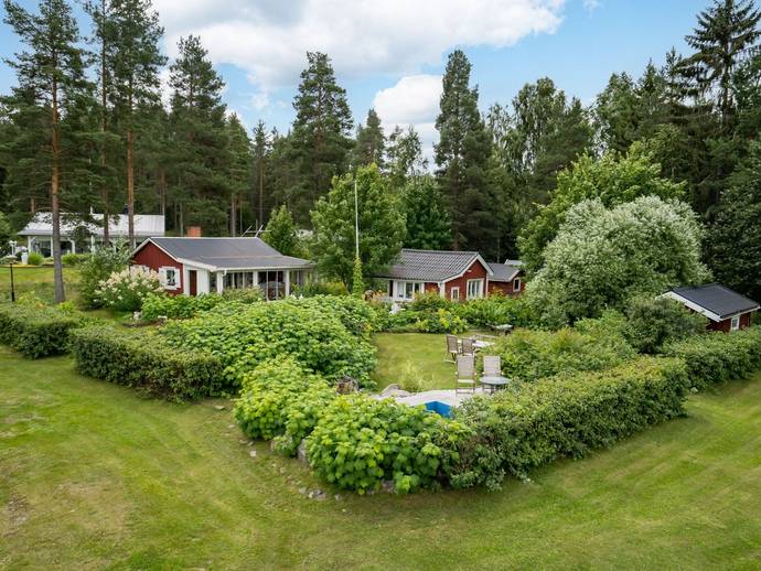 1 rok · Risnäskajen