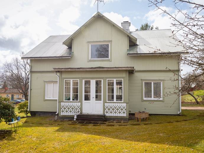 7 rok · 160 m² · Frödingsvägen 14