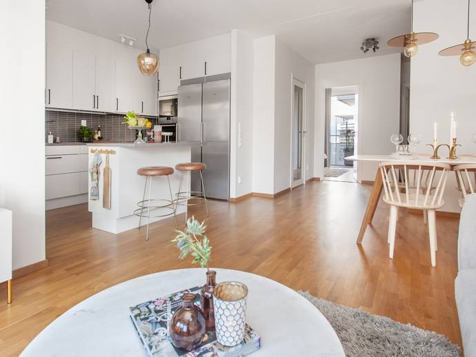 4 rok · 93,5 m² · Lindhagensgatan 135, 4 tr