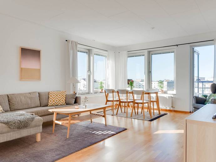 3 rok · 87 m² · Studievägen 17