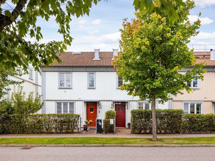 5 rok · 117 m² · Eklanda Bäck 73