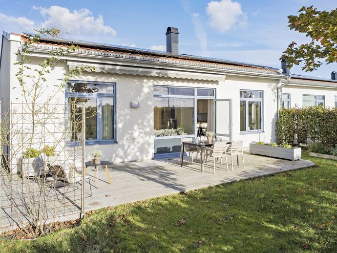 3 rok · 83 m² · Husarvägen 9