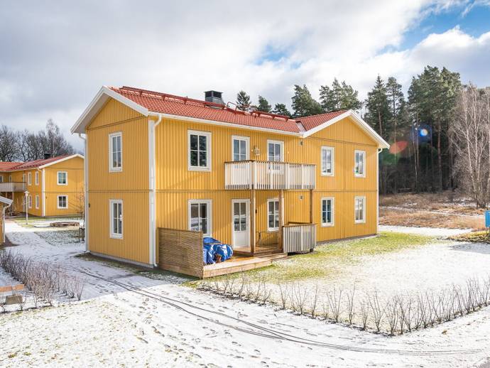 2 rok · 53 m² · Våreldsvägen 9 F