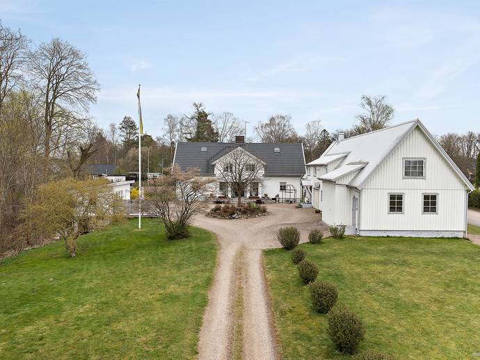 6 rok · 214 m² · Kollebergavägen 6