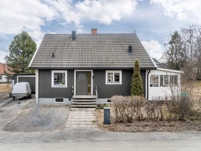 6 rok · 107 m² · Östra Hullstavägen 7