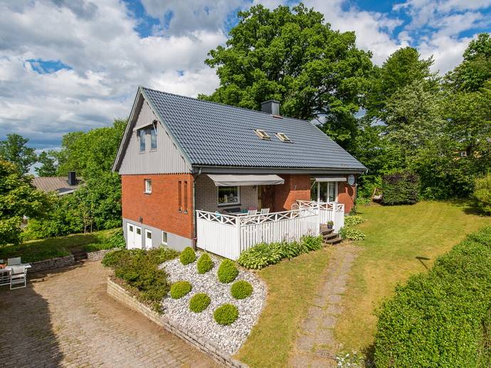 7 rok · 156 m² · Dalsjövägen 7