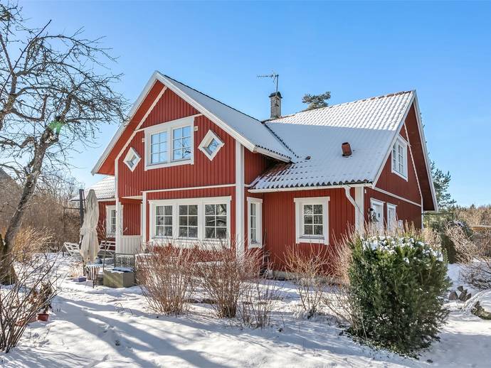 7 rok · 182 m² · Killinge byväg 20