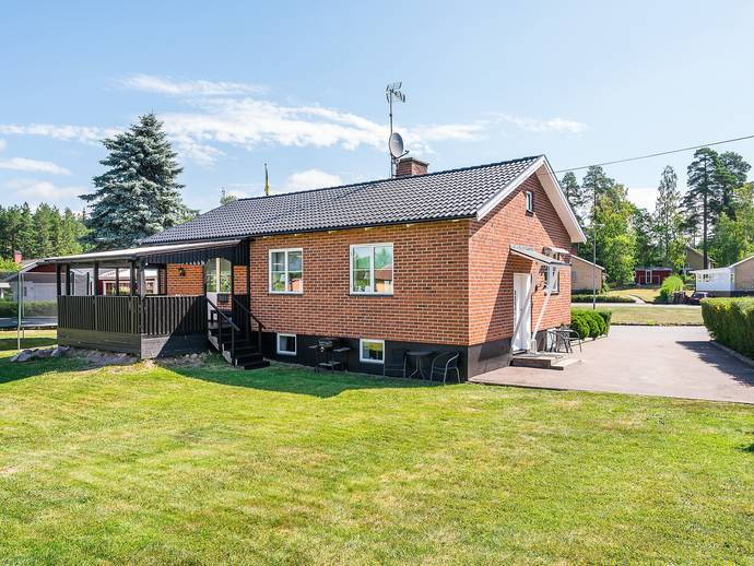 4 rok · 81 m² · Linnéaplan 5