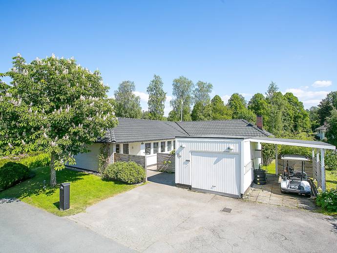 7 rok · 200 m² · Per Rösiös väg 8 D