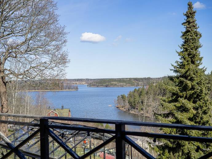 6 rok · 192 m² · Fjällgatan 3