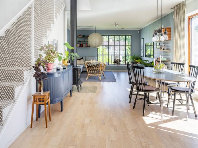 6 rok · 149 m² · Blomsterslingan 11