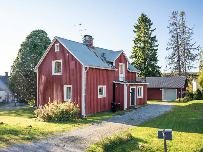 5 rok · 180 m² · Högvägen 1