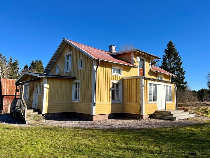 7 rok · 156 m² · Örsås Lilla Tittebo 1