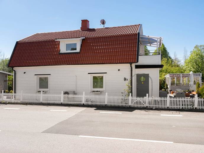 4 rok · 81 m² · Järnvägsgatan 10