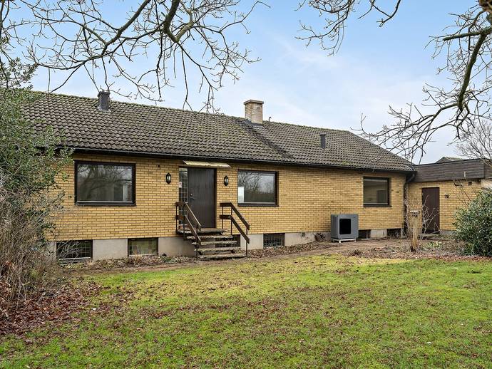 6 rok · 128 m² · Norrevångsvägen 6