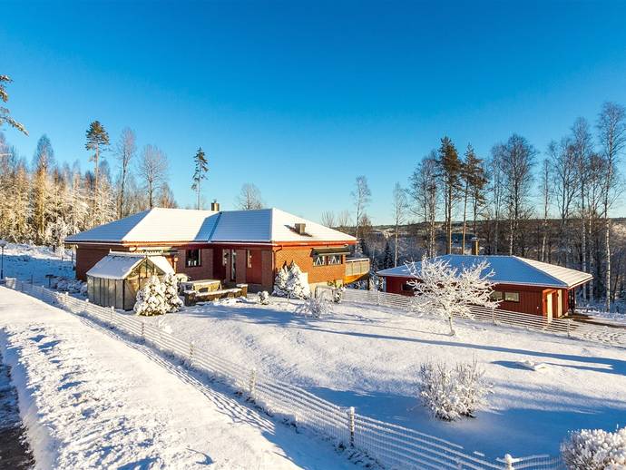 7 rok · 210 m² · Lystedtsvägen 22