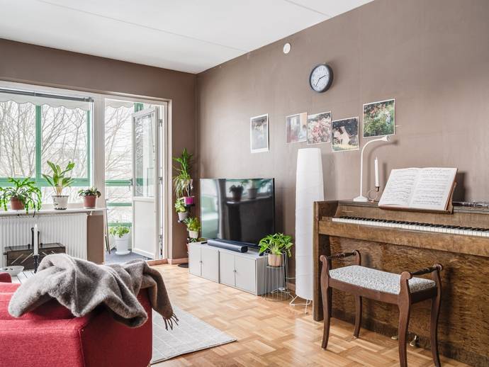 2 rok · 67 m² · Thomsons väg 10