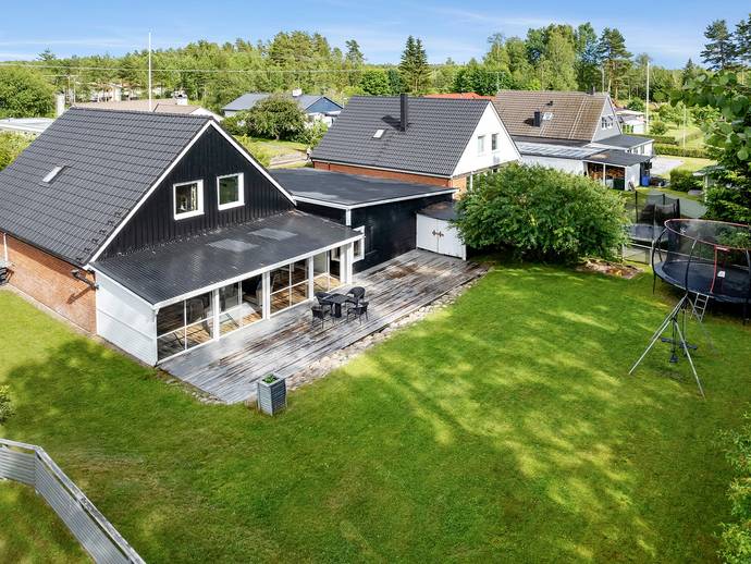 6 rok · 180 m² · Duvstigen 17